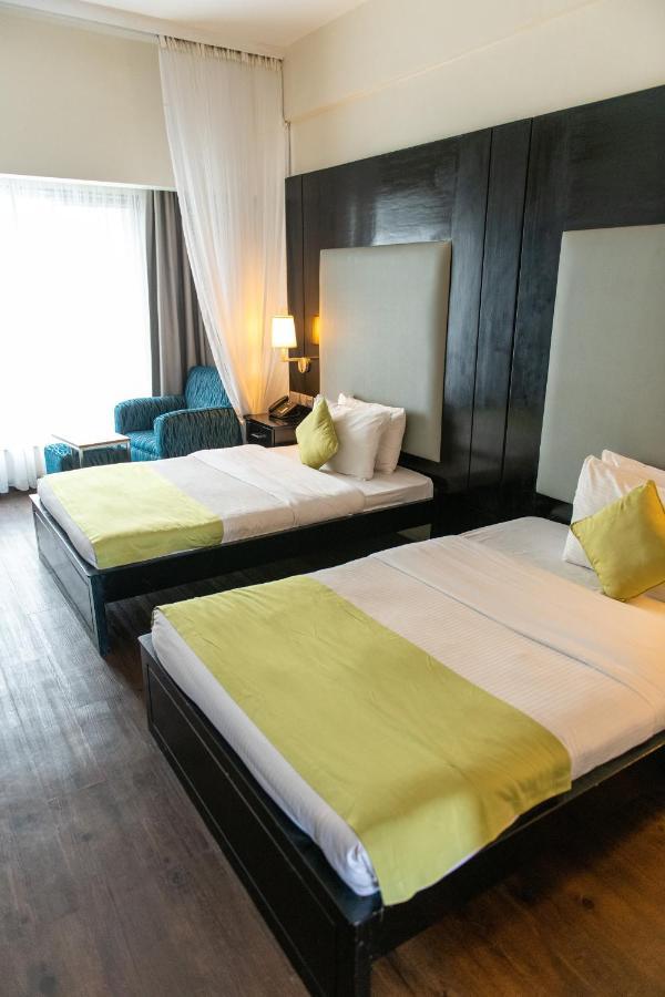 Acacia Premier Hotel Кисуму Экстерьер фото